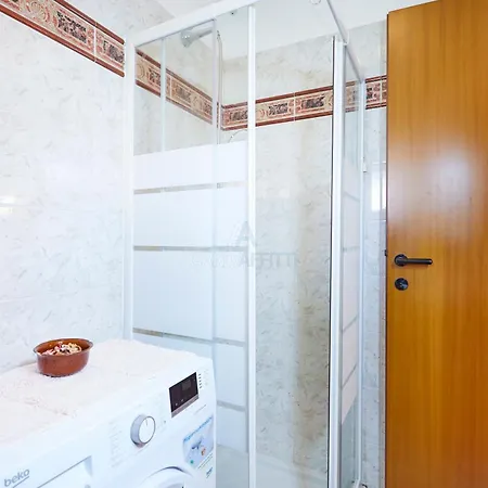 Luna - Giardino Privato E Piscina A Apartment